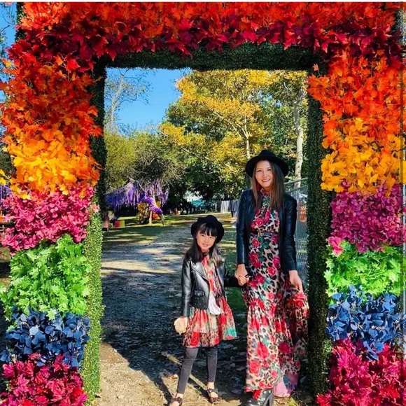 Dolce and Gabbana inspired maxi dress perfect for the holidays! - Picture 8 of 8